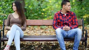 escolher entre duas mulheres